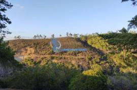 Rustic Land with 23 Hectares next to the Bravura Dam in Bensafrim/Lagos Rustic Land with 23 Hectares next to the Bravura Dam in Bensafrim/Lagos