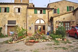 Studio for Sale In Barberino Tavarnelle Florence Italy
