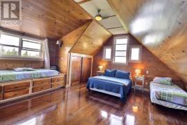 Stunning 5 Bed Beachfront Home For Sale In Beach Point Canada