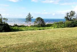 Stunning 5 Bed Beachfront Home For Sale In Beach Point Canada