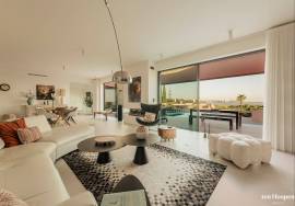 A Landmark Contemporary Villa on Palmares Golf with Sweeping Ocean Views