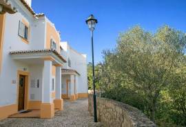 2 Bedroom House in The View, Salema For Sale