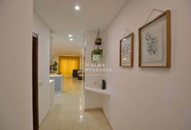 Spacious apartment |Pool | Parking | Renovated