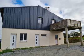 Flats / Apartments for rent - 3 rooms - 73 m2 - LA TRINITE PORHOET - (56490)