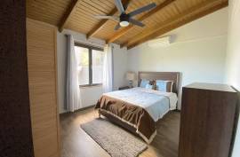 RH-138 Stylish 2 bed Townhouse with Office, Mount Healthy