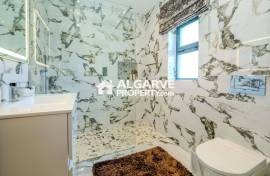 Charming 3-bedroom villa, completely renovated, next to the Pinhal golf course in Vilamoura.