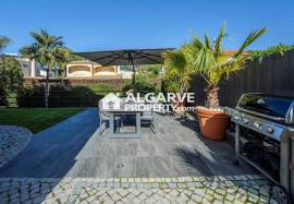 Charming 3-bedroom villa, completely renovated, next to the Pinhal golf course in Vilamoura.