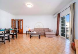 2 Bedroom Apartment Furnished and equipped, Air conditioning and Garage Parking! Close to the beach and golf course! 2 Bedroom Apartment Furnished and equipped, Air conditioning and Garage Parking! Close to the beach and golf course!