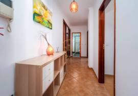 2 Bedroom Apartment Furnished and equipped, Air conditioning and Garage Parking! Close to the beach and golf course! 2 Bedroom Apartment Furnished and equipped, Air conditioning and Garage Parking! Close to the beach and golf course!