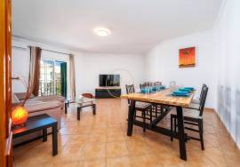 2 Bedroom Apartment Furnished and equipped, Air conditioning and Garage Parking! Close to the beach and golf course! 2 Bedroom Apartment Furnished and equipped, Air conditioning and Garage Parking! Close to the beach and golf course!