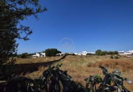 Land for the construction of 150 three- and four-bedroom apartments in Olhão, with an area of ​​9,100 m².