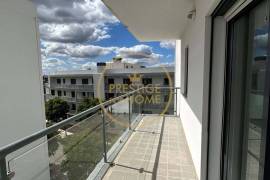 Annual rental of a 3-bedroom apartment semi-furnished with 2 garages, cellar, and pool. Available from July 7, 2026