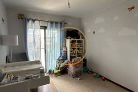 Annual rental of a 3-bedroom apartment semi-furnished with 2 garages, cellar, and pool. Available from July 7, 2026