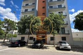 Annual rental of a 3-bedroom apartment semi-furnished with 2 garages, cellar, and pool. Available from July 7, 2026