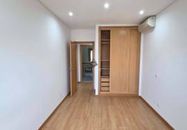 T3 with parking and storage