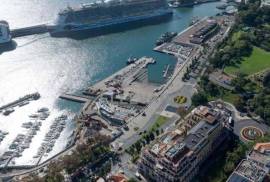 GARAGE PARKING SPACE IN BUILDING CENTER OF FUNCHAL