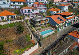PLOT OF LAND IN ESTREITO DE CÂMARA DE LOBOS PLOT OF LAND IN ESTREITO DE CÂMARA DE LOBOS