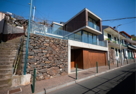PLOT OF LAND IN ESTREITO DE CÂMARA DE LOBOS PLOT OF LAND IN ESTREITO DE CÂMARA DE LOBOS