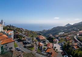 PLOT OF LAND IN ESTREITO DE CÂMARA DE LOBOS