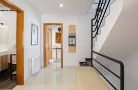 Tavira – 3+1 bedroom townhouse near centre with terraces