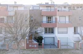 Tavira – 3+1 bedroom townhouse near centre with terraces