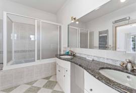 São Brás de Alportel – countryside villa with pool and garage