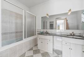 São Brás de Alportel – countryside villa with pool and garage