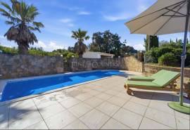São Brás de Alportel – countryside villa with pool and garage