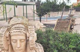 Sale of Casa de Campo (Elche).