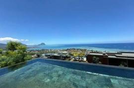 VILLA EXCLUSIVE DE 5CH OFFRANT UNE VUE MER PANORAMIQUE DANS UN RESORT A RIVIERE NOIRE - ILE MAURICE