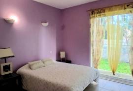 Single Storey Villa With 3 Bedrooms And A Garage, On A 1030 M2 Plot With Pool And Fruit Trees, In A Quiet Residential Area.