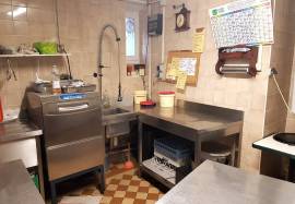 Big building with garden for sale in Chaillac, la Brenne 36