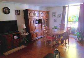 Big building with garden for sale in Chaillac, la Brenne 36