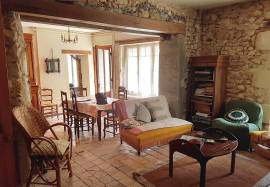 Large house is for sale in the village of LIGLET, Montmorillonnais region, Vienne 86