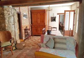 Large house is for sale in the village of LIGLET, Montmorillonnais region, Vienne 86
