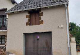 House with garage for sale in Chaillac, Indre 36