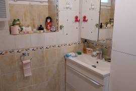 House with big outbuilding for sale near Le Blanc 36