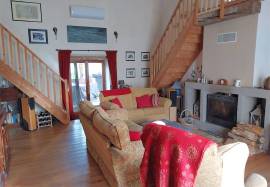 House with pool for sale in the Montmorillon region 86