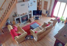 House with pool for sale in the Montmorillon region 86