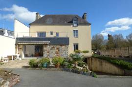 Maison De Maitre Style Manor House with Garden Maison De Maitre Style Manor House with Garden