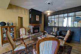 Maison De Maitre Style Manor House with Garden Maison De Maitre Style Manor House with Garden
