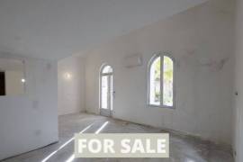 Detached Villa With Large Rooms