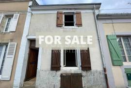 Ideal Holiday Home Cottage with Garden