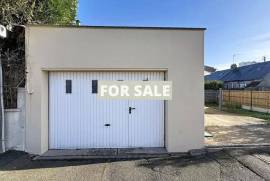 Ideal Holiday Home Cottage with Garage and Garden