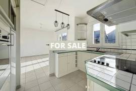 Ideal Holiday Home Cottage with Garage and Garden