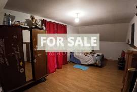 Farm House With Large Garden Farm House With Large Garden