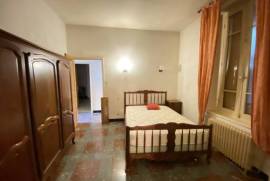 Huge Villa with Garage, Ideal Commercial Location