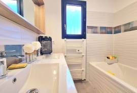 New Build Single Storey Villa with Garden