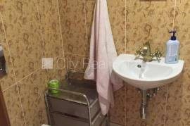 Detached house for rent in Jurmala, 315.00m2