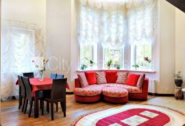 Detached house for rent in Jurmala, 344.00m2